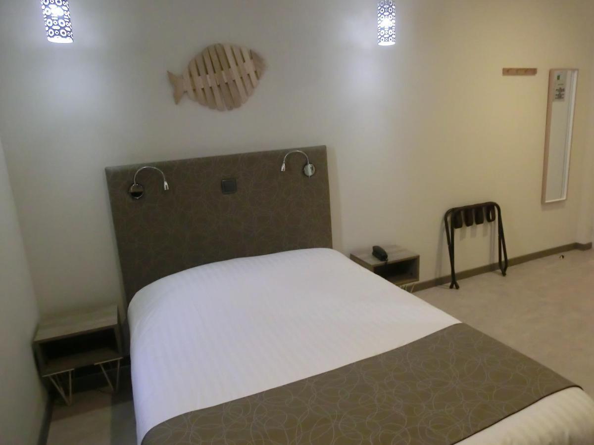 Hotel Sur Le Quai Port Vendres Bilik gambar