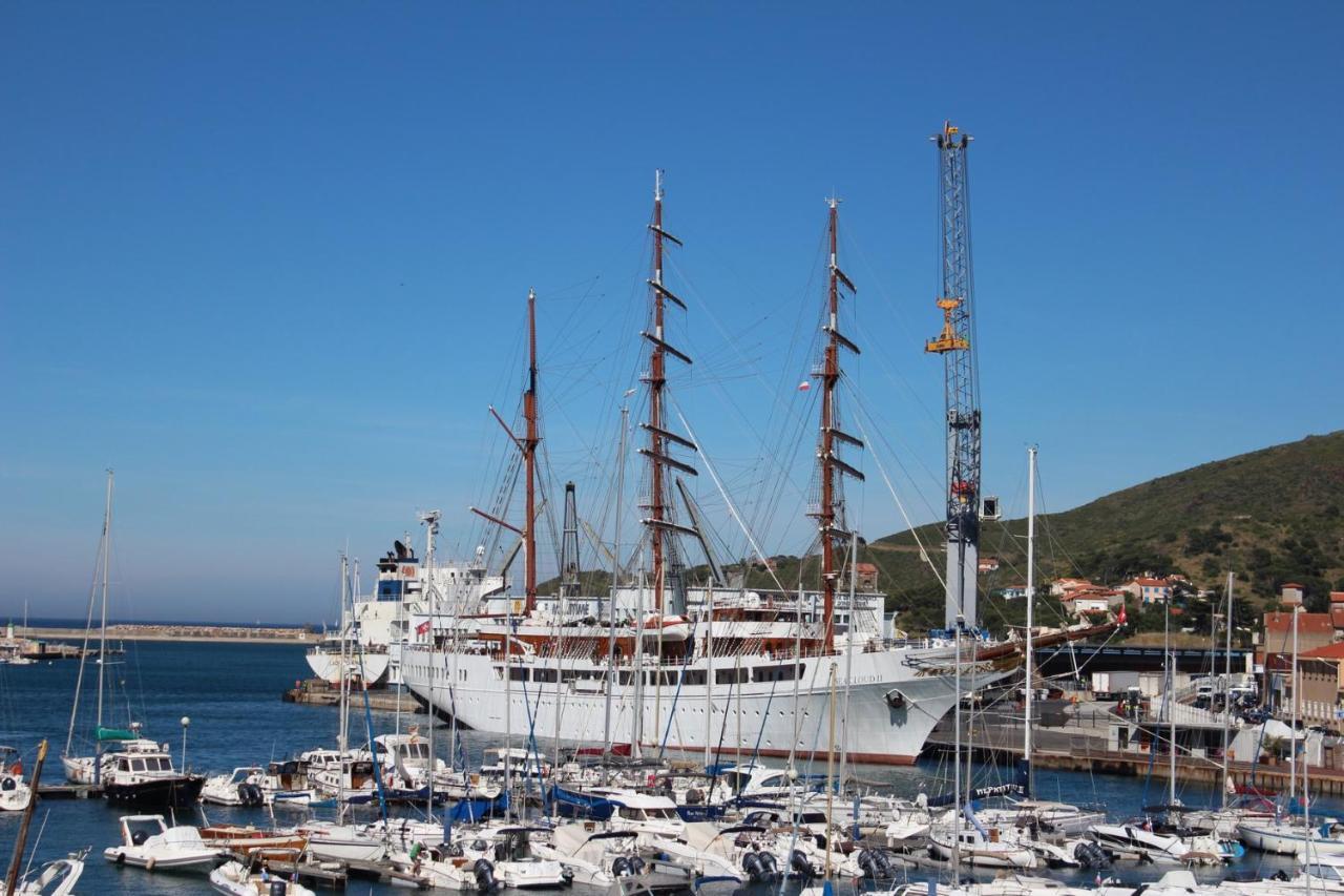 Hotel Sur Le Quai Port Vendres Luaran gambar